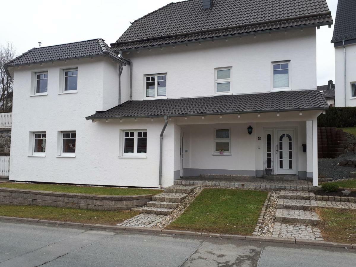Ferienwohnung Gashi Winterberg Bagian luar foto